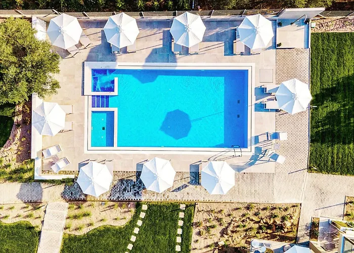 Miroes Suites